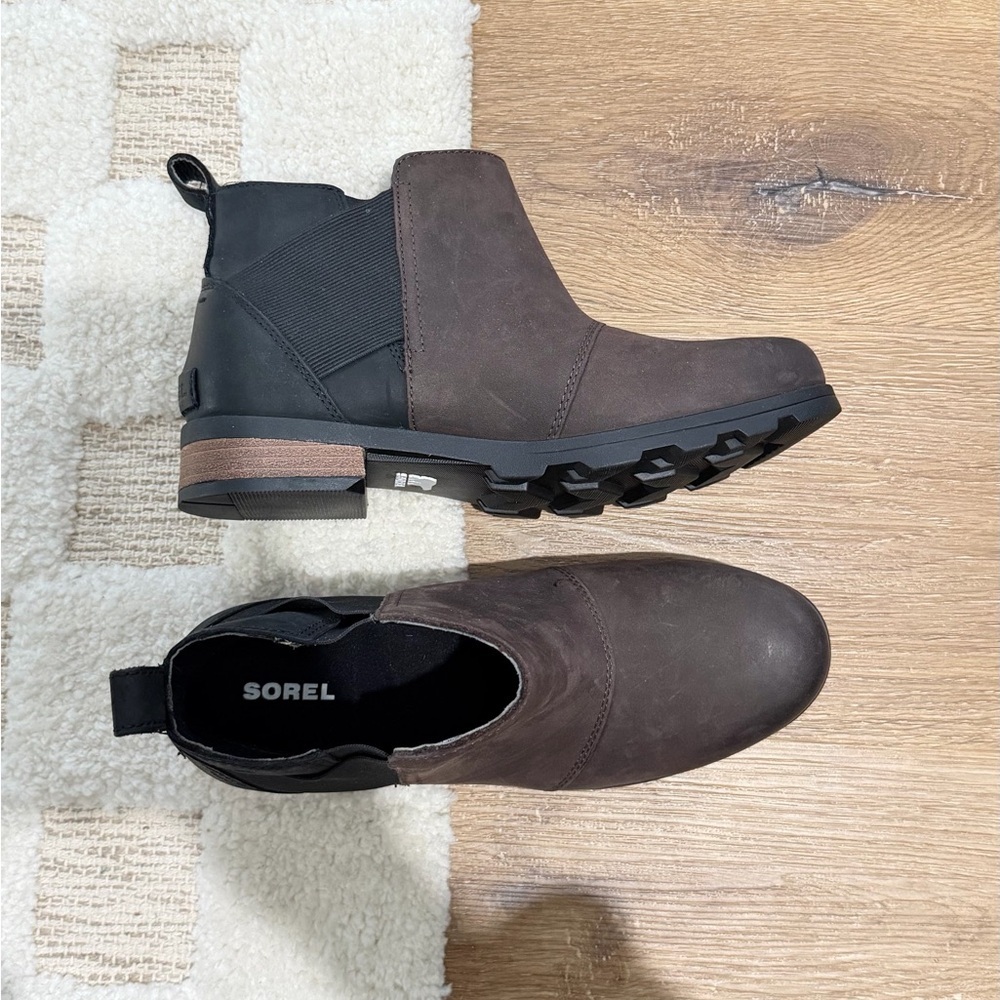 Sorel Emelie Chelsea Boot View 2